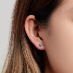 Ezüst fülbevaló türkizzel