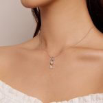 Ezüst női nyaklánc csikóhalmedállal