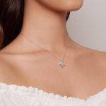 Ezüst női nyaklánc lóheremedállal