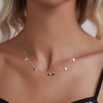 Ezüst nyaklánc opálkővel