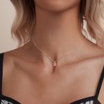 Ezüst női nyaklánc narancsszín medállal