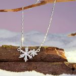 Ezüst női nyaklánc hópehelymedállal