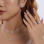 Ezüst női nyaklánc hópehelymedállal