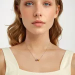 Ezüst nyaklánc aranyozott medállal