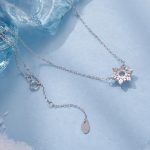 Ezüst nyaklánc hópehelymedállal