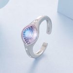 Ezüstgyűrű kristállyal, nyitott