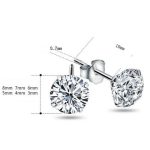  Silberne Ohrringe mit weißem Zirkonia-Stein