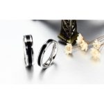 Herren-Ehering, Edelstahl, mit schwarzem Streifen, Größe 11