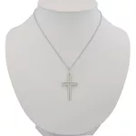 Ezüst medál, vésett kereszt