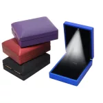 Beleuchtete Premium-Schmuckschatulle für Halsketten, blau