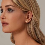 Ezüst női fülbevaló moissanitkristállyal