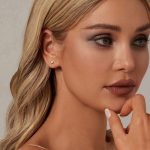 Ezüst női fülbevaló moissanitkristállyal