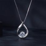 Ezüst nyaklánc cseppmedállal