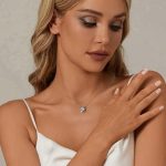 Ezüst nyaklánc patkómedállal