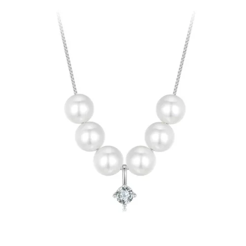 Ezüst nyaklánc gyöngyös medállal