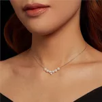 Ezüst nyaklánc gyöngyös medállal