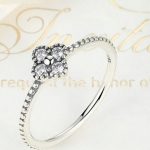 Silberring mit winzigen Blumen, Silber, 7