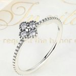 Kleiner Silberring mit Blumen, Silber, 8