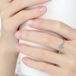 Kleiner Silberring mit Blumen, Silber, 8