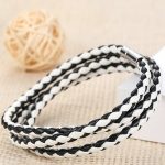  Geflochtenes dreifaches Lederarmband, Schwarz-Weiß