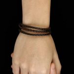  Geflochtenes dreifaches Lederarmband, Schwarz-Braun