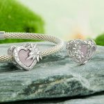 Ezüstcharm, szív gyöngyházzal