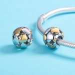 Ezüst charm szívekkel