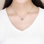 Ezüst charm, bulldogfej