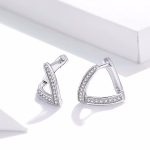 Ezüst fülbevaló, háromszög