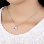 Ezüst nyaklánc szívmedállal