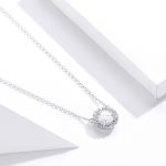 Ezüst nyaklánc kristálymedállal