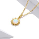 Ezüst nyaklánc opállal, aranyszínben