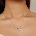 Ezüst női nyaklánc, macska szívvel