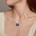 Ezüst női nyaklánc, kék pillangó