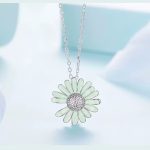 Ezüst nyaklánc margarétamedállal