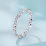 Ezüstgyűrű csavart mintával