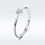 Ezüstgyűrű kristállyal, 7-es méret