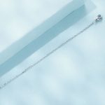 Ezüst bokalánc minimalista stílusban